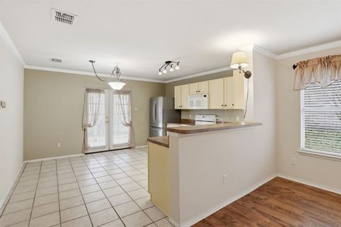 Tiny photo for 1821 Southridge Lane, Sherman, TX 75092 (MLS # 21197725)