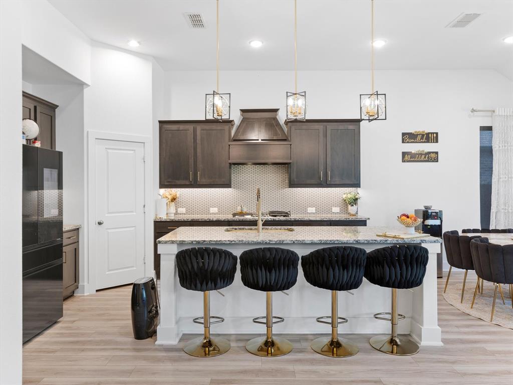 1204 Villalonga Drive