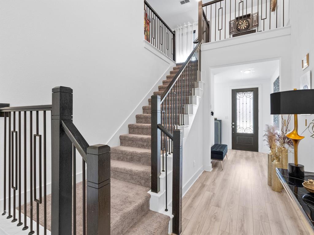 1204 Villalonga Drive