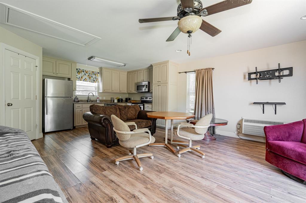 E & T Farms - Residential