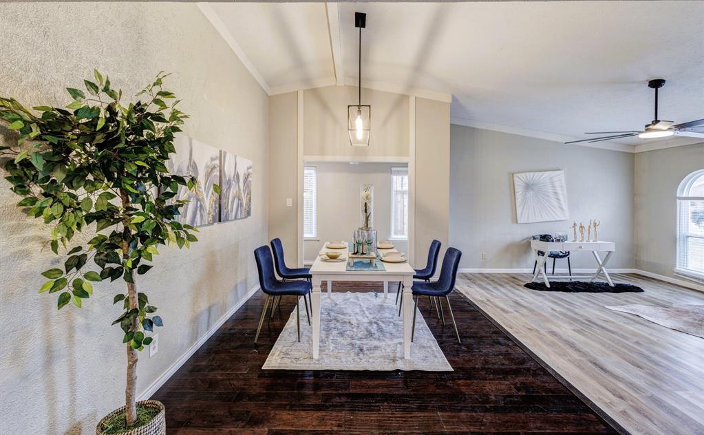 1208 Crestwood Court