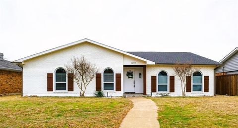 1208 Crestwood Court Allen TX 75002