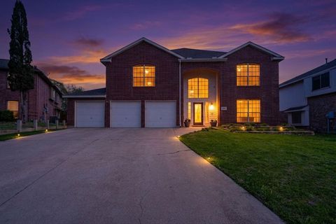 Photo of 7005 Livingston Drive, Denton, TX 76210 (MLS # 21226107)