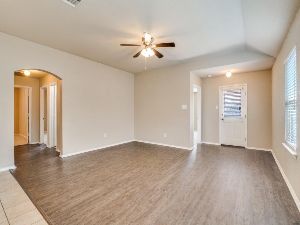 2302 Tombstone Road