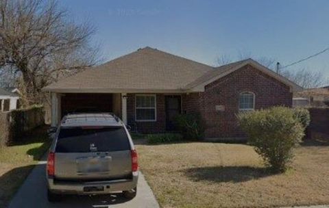 4022 Ladale Drive Dallas TX 75212