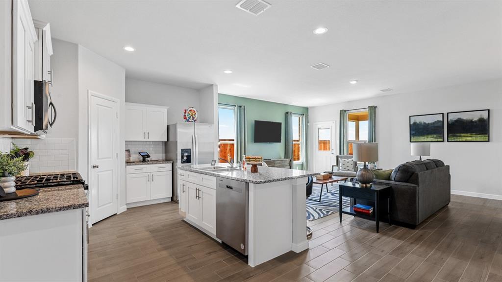 1224 MARSHA Lane