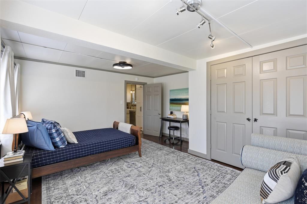 Frisco Railroad Add - Residential