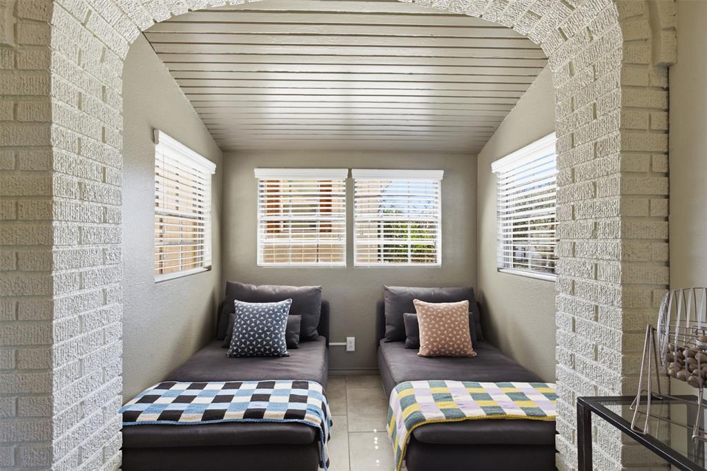 2627 Forest Park Boulevard