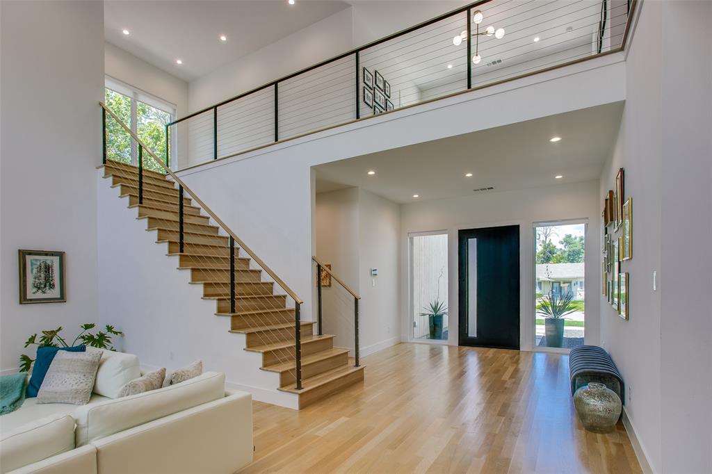 3811 Lively Lane
