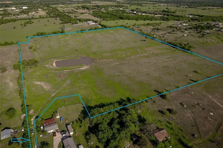 Prime 31-Acre Lot in Greenville, TX – Endless Possibilities!
Discover the perfect blend of open space and opportunity with this expansive 31-acre tract in Greenville, TX. Whether you’re looking to build your dream home, start a ranch, or develop land for future investment, this property offers the flexibility to make your vision a reality.