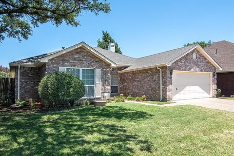 8112 Autumn Run Lane North Richland Hills TX 76182