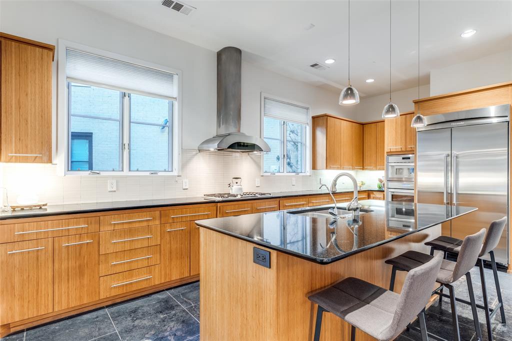 Hawthorne Bend Condos - Residential