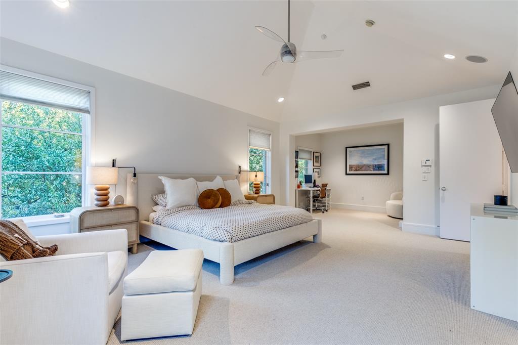 Hawthorne Bend Condos - Residential