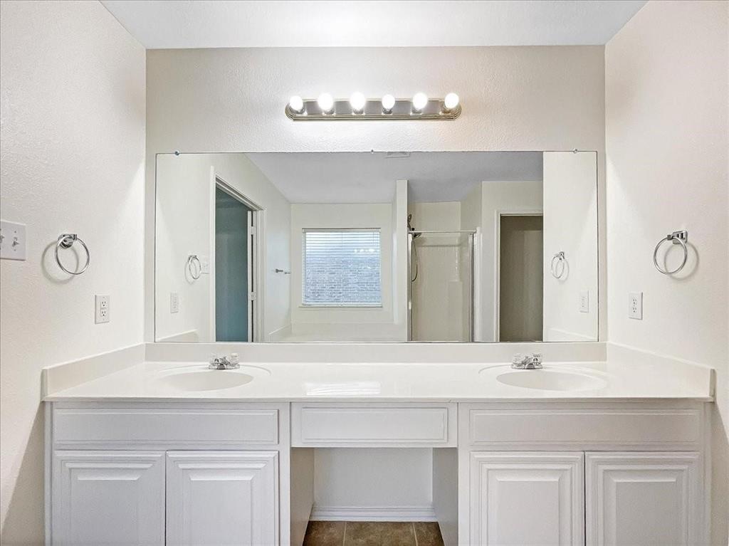 Sandy Glen Phase II (CMC) - Residential Lease