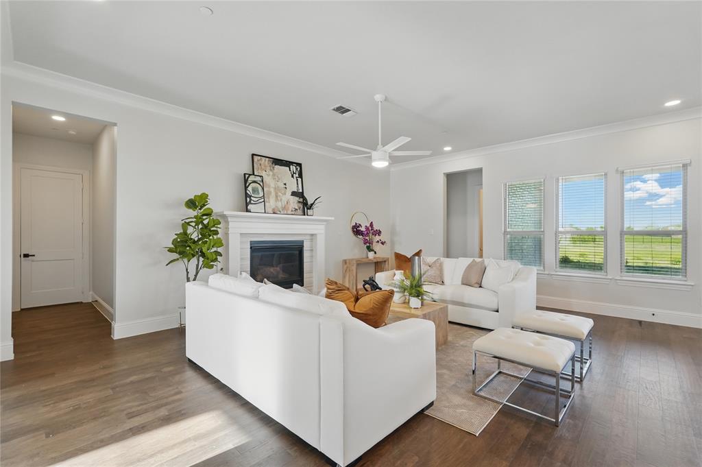 1090 Peppy San Drive