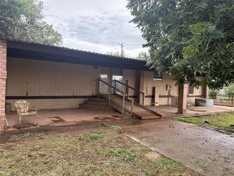 Photo of 12 Cinnamon Lane, San Angelo, TX 76901 (MLS # 21199415)