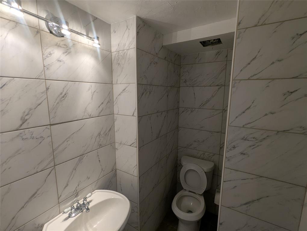 Edgewood - Commercial Sale