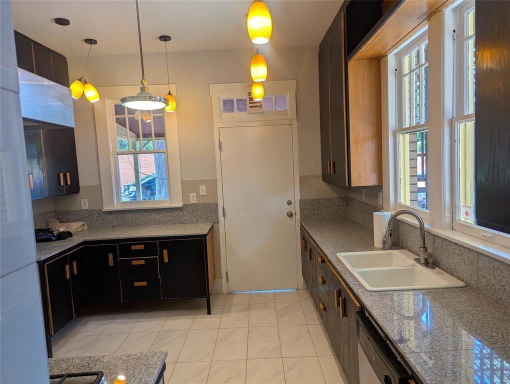 Edgewood - Commercial Sale