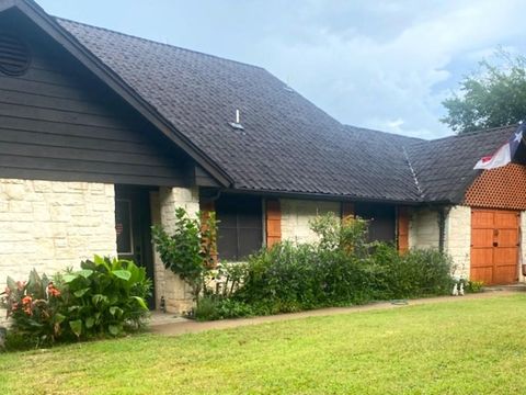 4810 Windy Heights Court Granbury TX 76048