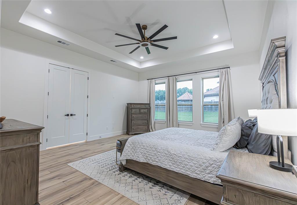 COUNTRY CLUB ESTATES III - Residential