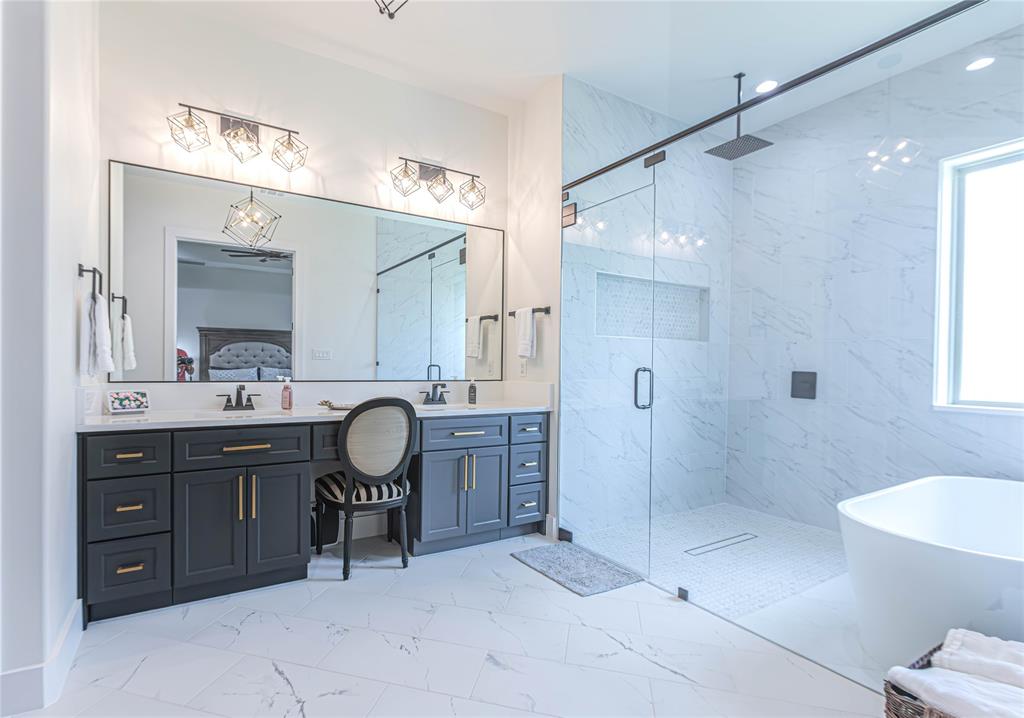 COUNTRY CLUB ESTATES III - Residential