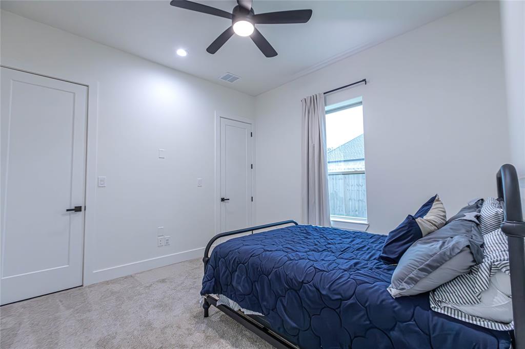 COUNTRY CLUB ESTATES III - Residential