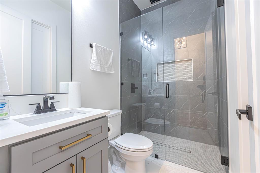 COUNTRY CLUB ESTATES III - Residential