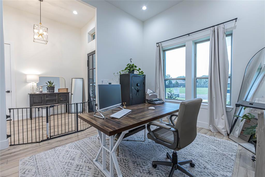 COUNTRY CLUB ESTATES III - Residential