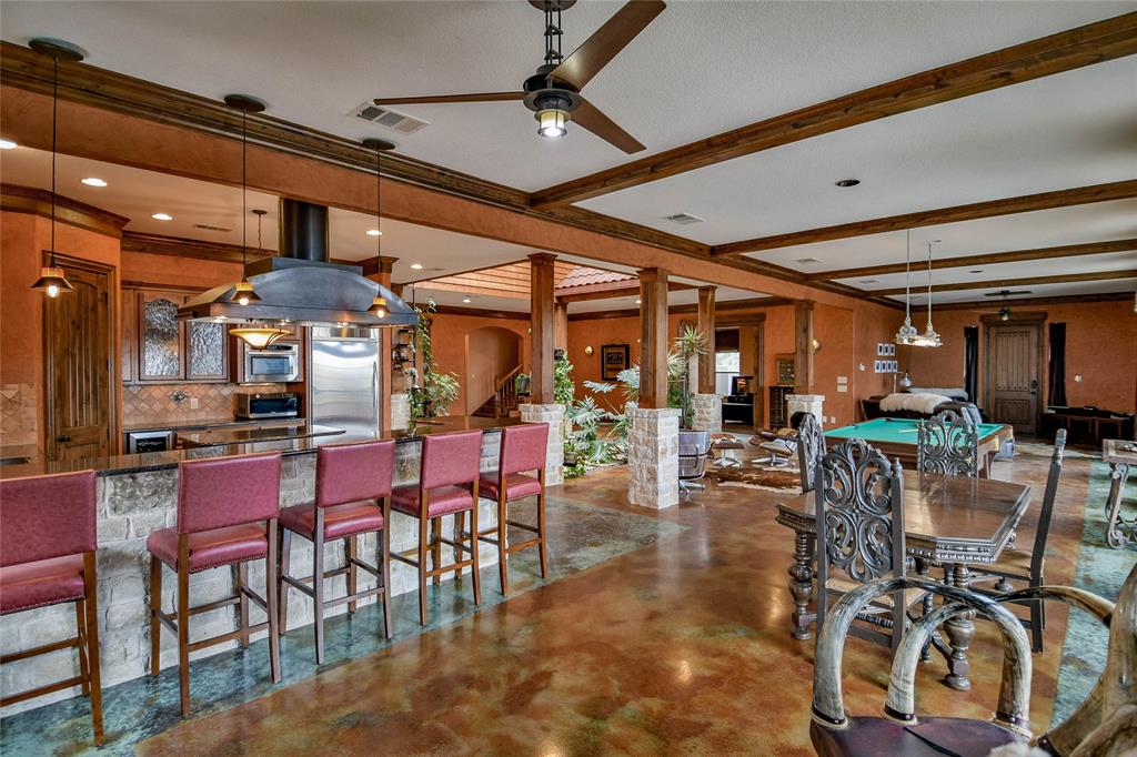 1501 S Chisholm Trail