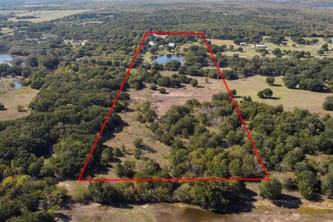 Tiny photo for 16300 County Road 255, Poetry, TX 75160 (MLS # 21191989)