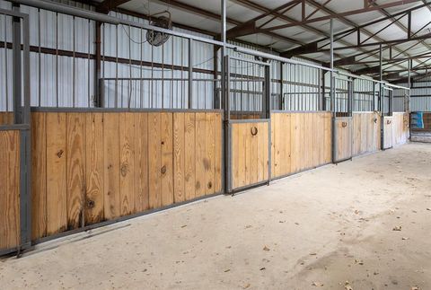 Tiny photo for 16300 County Road 255, Poetry, TX 75160 (MLS # 21191989)