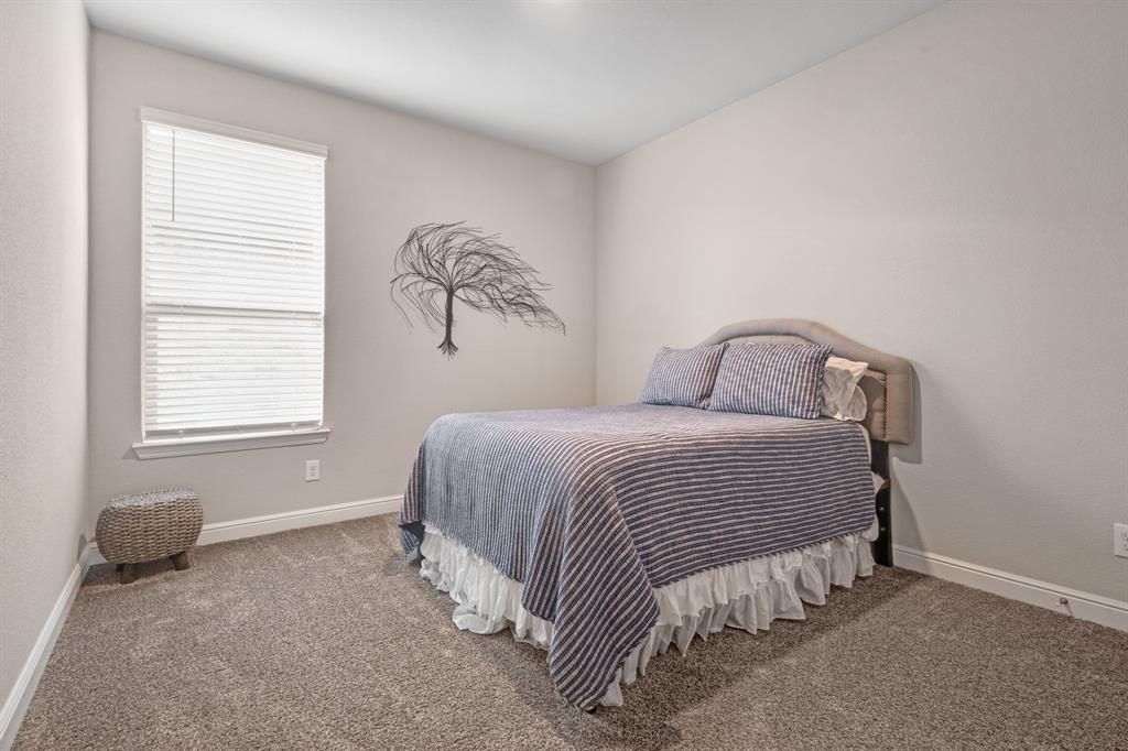 15829 Farringdon Street