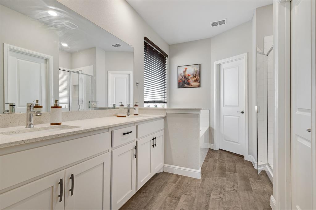 TRAILS OF ELIZABETH CREEK - Residential