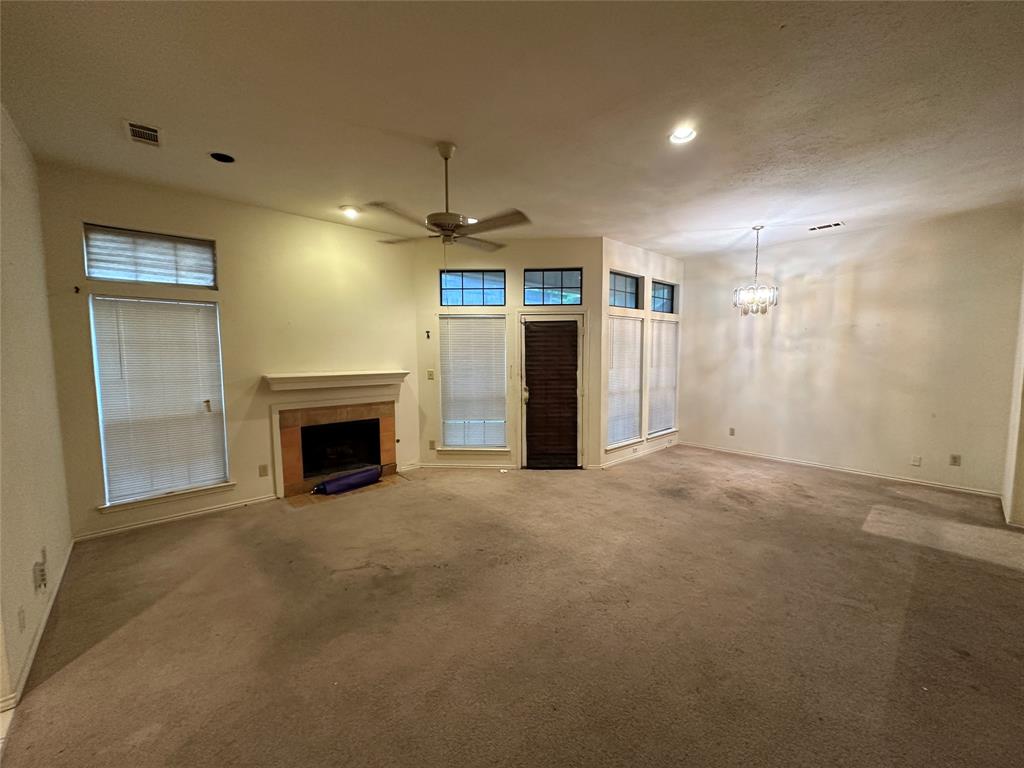 9706-9708 Springtree