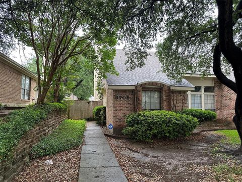 9706-9708 Springtree Dallas TX 75243