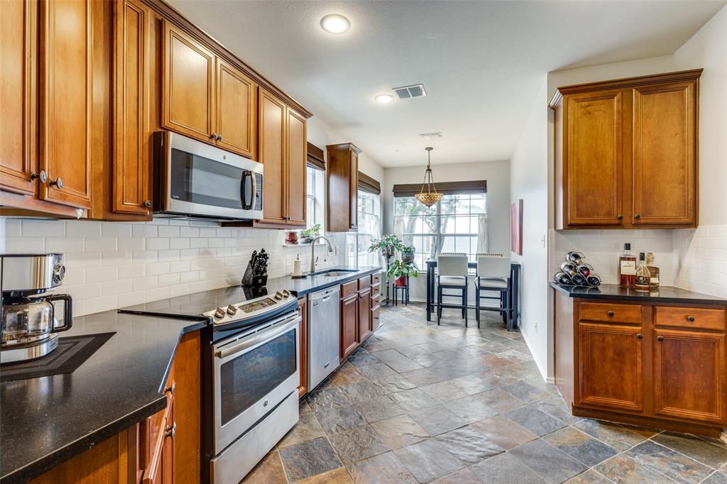 Pasquinellis Parker Estates Ph - Residential Lease