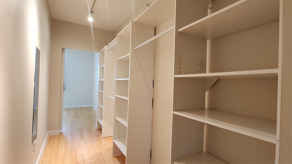 Buzz Condo - Residential Lease