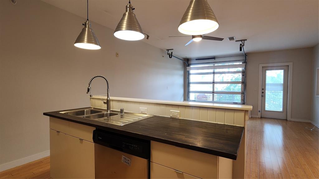 Buzz Condo - Residential Lease