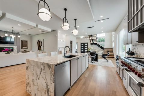 4528 W Amherst Avenue Dallas TX 75209