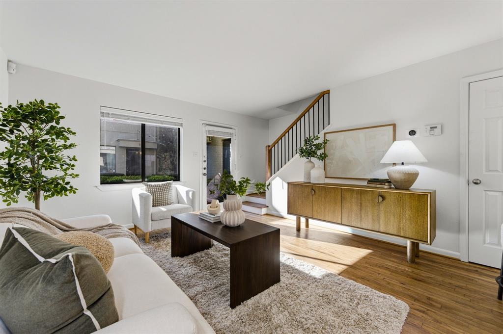 4115 Bowser Avenue 8