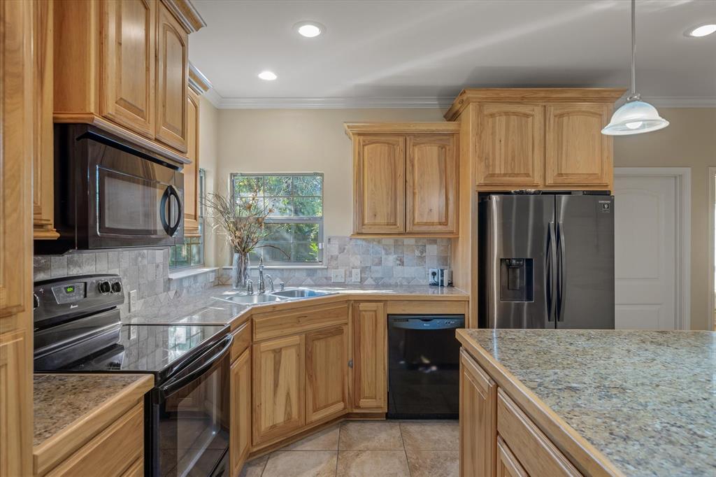 HILLCREST AVENUE ADDN - Residential