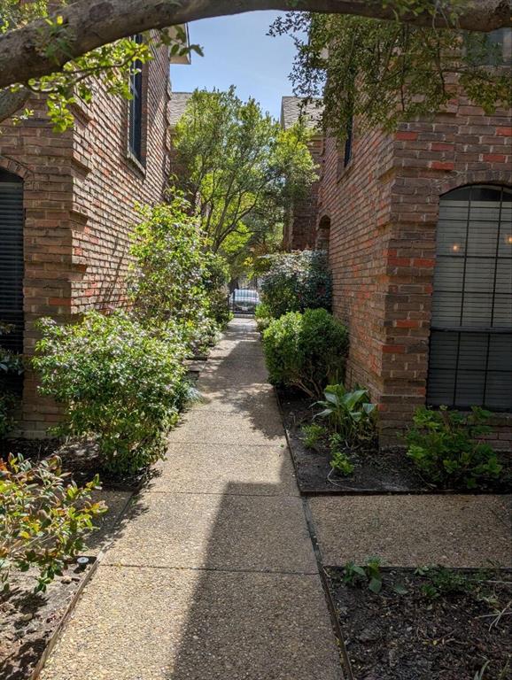 Holland Oaks Condo - Residential