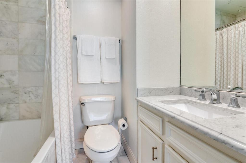 Holland Oaks Condo - Residential