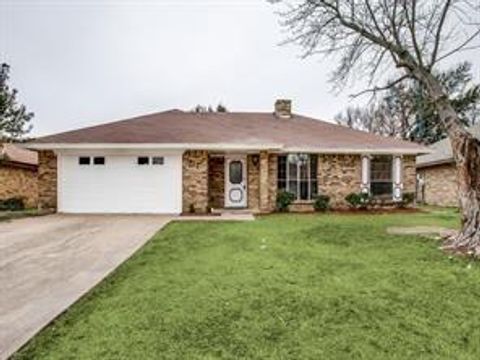 2433 Hallmark Street Grand Prairie TX 75052