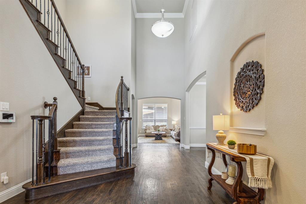 1100 Circle J Trail