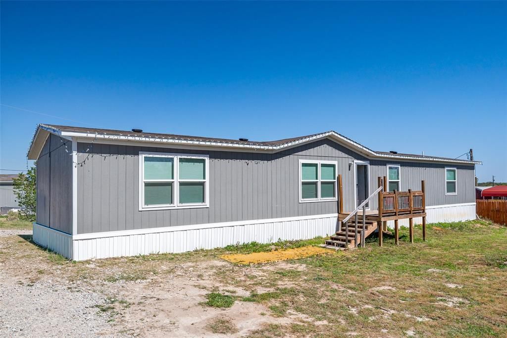 Photo of 4419 Woodland Drive, Granbury, TX 76048 (MLS # 21215336)