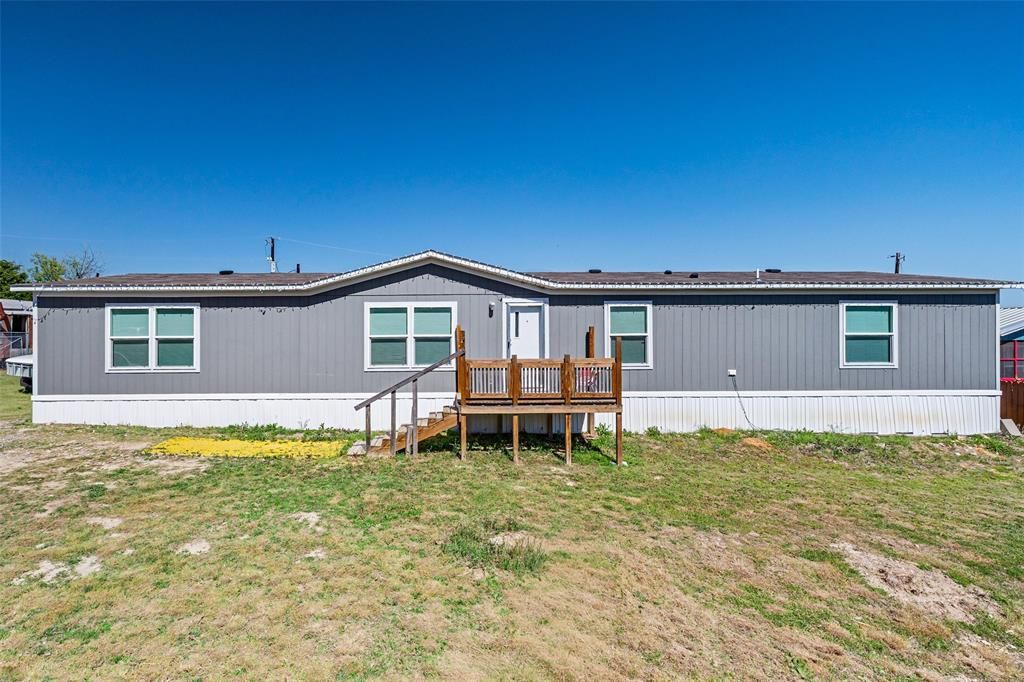 Photo of 4419 Woodland Drive, Granbury, TX 76048 (MLS # 21215336)