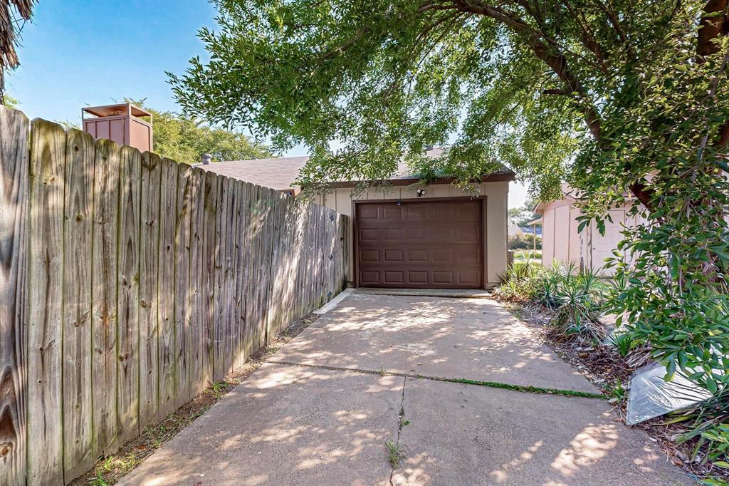 Brook Valley 04 - Residential