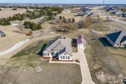 A home in Farmersville