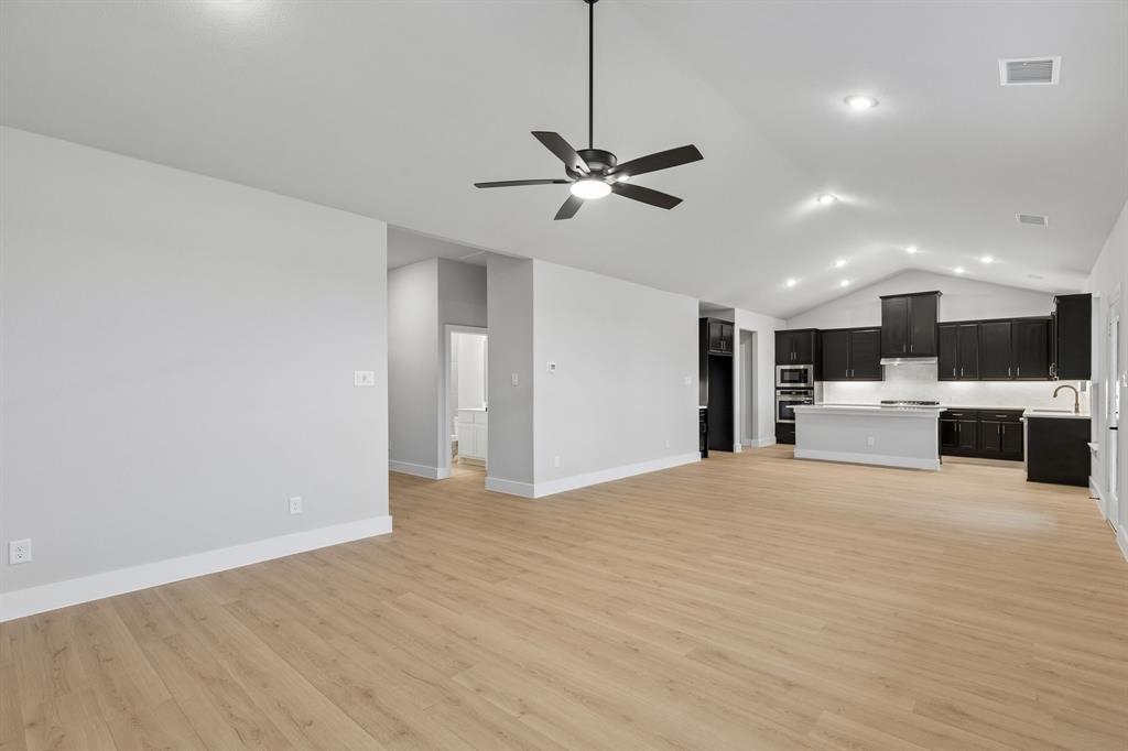 Ellis Ranch Estates - Residential